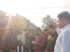 मोहारा शराब दुकान के विरोध में 6 घंटे चक्काजाम, शमसूल आलम भी उतरे समर्थन में