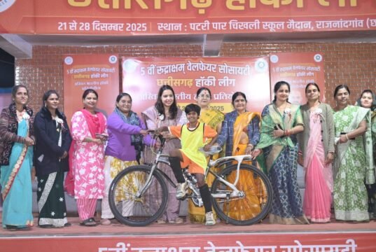 महिला अतिथियों के सानिध्य में हुआ महिला वर्ग का फाइनल, दीनदयाल चैलेंजर्स बनी चैंपियन