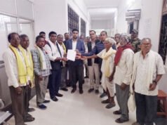 छुरिया के किसानों ने की कलेक्टर से मुलाकात, कृषि समस्याओं का किया समाधान मांग