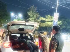 नववर्ष से पहले पुलिस की सख्ती, शहर में ब्रेथ एनालाइजर से 200 से ज्यादा वाहनों की जांच