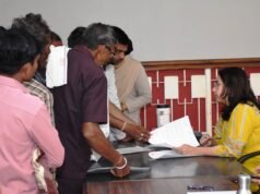 सीईओ जिला पंचायत ने जनदर्शन में सुनीं जनता की समस्याएं, अधिकारियों को त्वरित निस्तारण के निर्देश