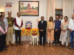 CG: राज्यपाल श्री डेका ने वीर विनायक दामोदर सावरकर को श्रद्धांजलि दी…