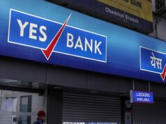 IDFC के बाद Yes Bank को लगा चूना, रातों-रात लोगों के खातों से उड़ गए करोड़ों रुपये!