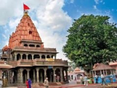 उज्जैन: महाकाल मंदिर में होली की धूम, भस्म आरती में बाबा को लगाया गुलाल, इस बार श्रद्धालुओं को नहीं मिली रंग लगाने की परमिशन…