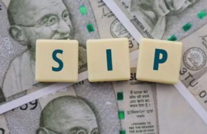 SIP Mutual Fund News: SIP में निवेश करना अच्छा माना जाता है, जहां आप 5000 हजार रूपए के साथ हर महीने निवेश कर सकते है….