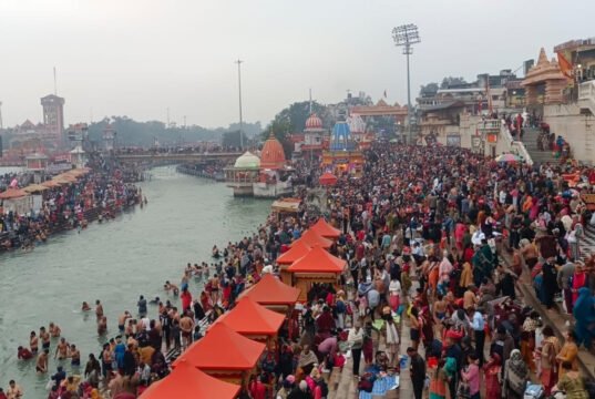 Somvati Amavasya 2026: 300 साल बाद बने दुर्लभ महासंयोग पर उमड़ा आस्था का सैलाब, संतों ने बताया विशेष महत्व…