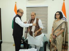 cg” राज्यपाल श्री डेका ने रक्षा मंत्री राजनाथ सिंह से की सौजन्य भेंट…”