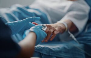 कोविड-19 से संक्रमित तीन लोगों को अस्पताल में कराया गया भर्ती…