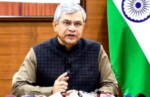 ट्रेन की तकनीक पूरी तरह से स्वदेशी है और आत्मनिर्भर भारत का शानदार उदाहरण… रेल मंत्री अश्विनी वैष्णव…