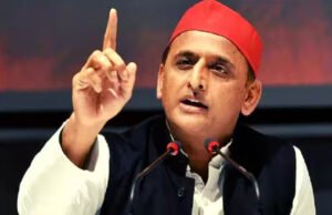 “समाजवादी पार्टी के राष्ट्रीय अध्यक्ष अखिलेश यादव ने प्रवर्तन निदेशालय (ईडी) की कार्रवाई को लेकर केंद्र सरकार पर निशाना साधा”