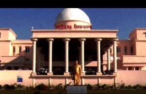 छत्तीसगढ़ विधानसभा के मानसून सत्र के दौरान कांग्रेस विधायकों ने भंग की सदन की मर्यादा, सभी विधायक हुए निलंबित…