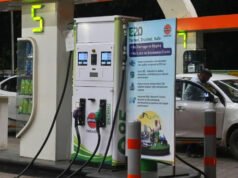E-20 पेट्रोल के साथ-साथ सामान्य पेट्रोल चुनने की भी सुविधा दी जाए…