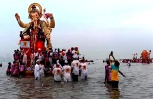 अनंत चतुर्दशी 25 सितंबर: विसर्जन से पहले करें ये जरूरी विधिवत पूजा, भोग और आरती करने की परंपरा …