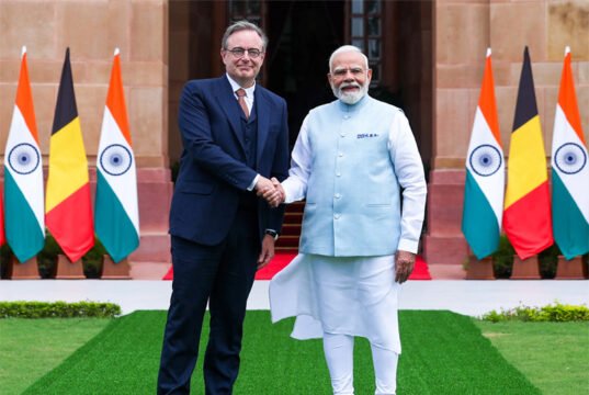 प्रधानमंत्री नरेंद्र मोदी ने बेल्जियम के पीएम बार्ट डी वेवर का हैदराबाद हाउस में स्वागत…