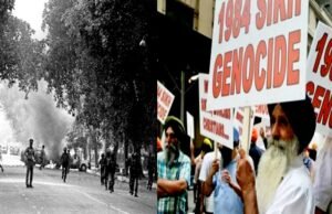 आम आदमी पार्टी का विरोध प्रदर्शन:1984 के सिख विरोधी दंगों के आरोपी सज्जन कुमार को श्रद्धांजलि देने के खिलाफ बड़े पैमाने पर विरोध प्रदर्शन…