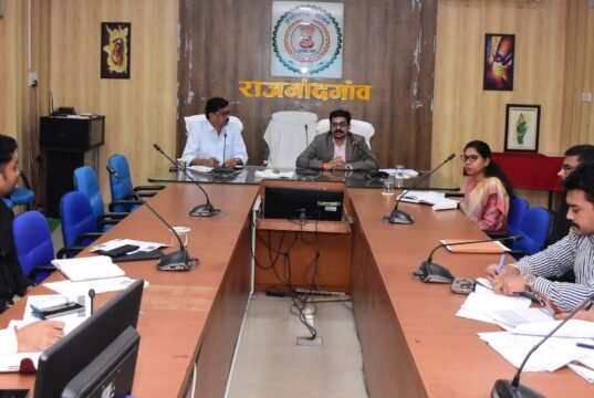 सीईओ जिला पंचायत ने ली समय-सीमा की बैठक : धान खरीदी, डिजिटल क्रॉप सर्वे और सीएम हेल्पलाइन के प्रकरणों पर सख्त निर्देश