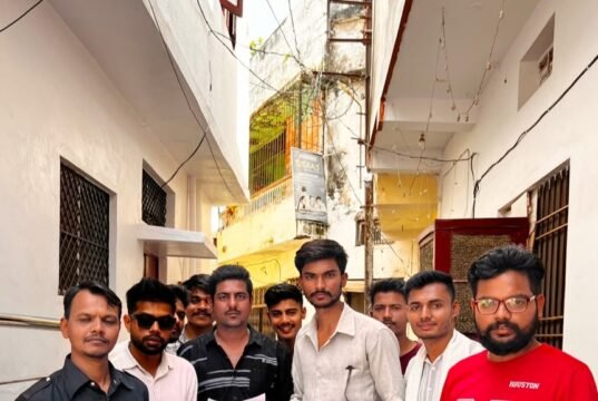 बिजली के बढ़े दामों के खिलाफ कांग्रेस का हस्ताक्षर अभियान, घर-घर पहुंचकर जुटाया जनसमर्थन