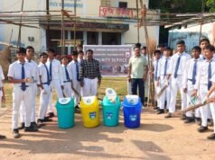 डोंगरगढ़ मेले से पहले नवोदय विद्यालय के विद्यार्थियों ने चलाया सफाई अभियान